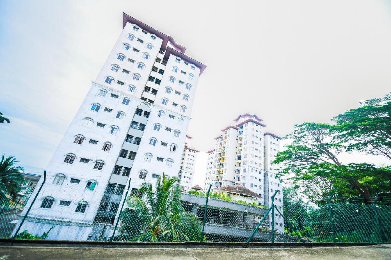 Oyo Home 90466 Jc Sunshine Bay Resort Apartment Port Dickson Exterior photo